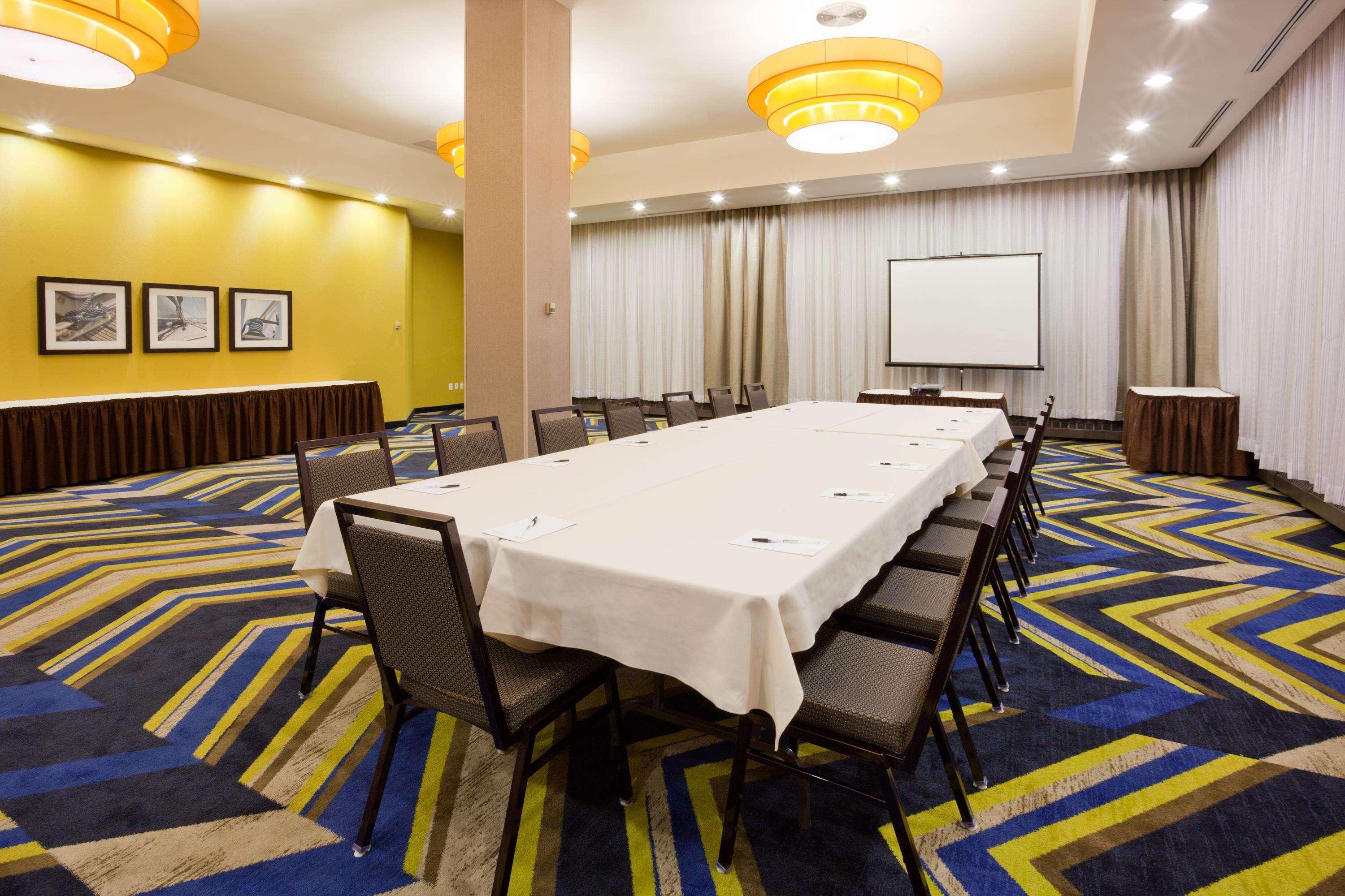 The Hollis Halifax - A Doubletree Suites By Hilton Exterior foto