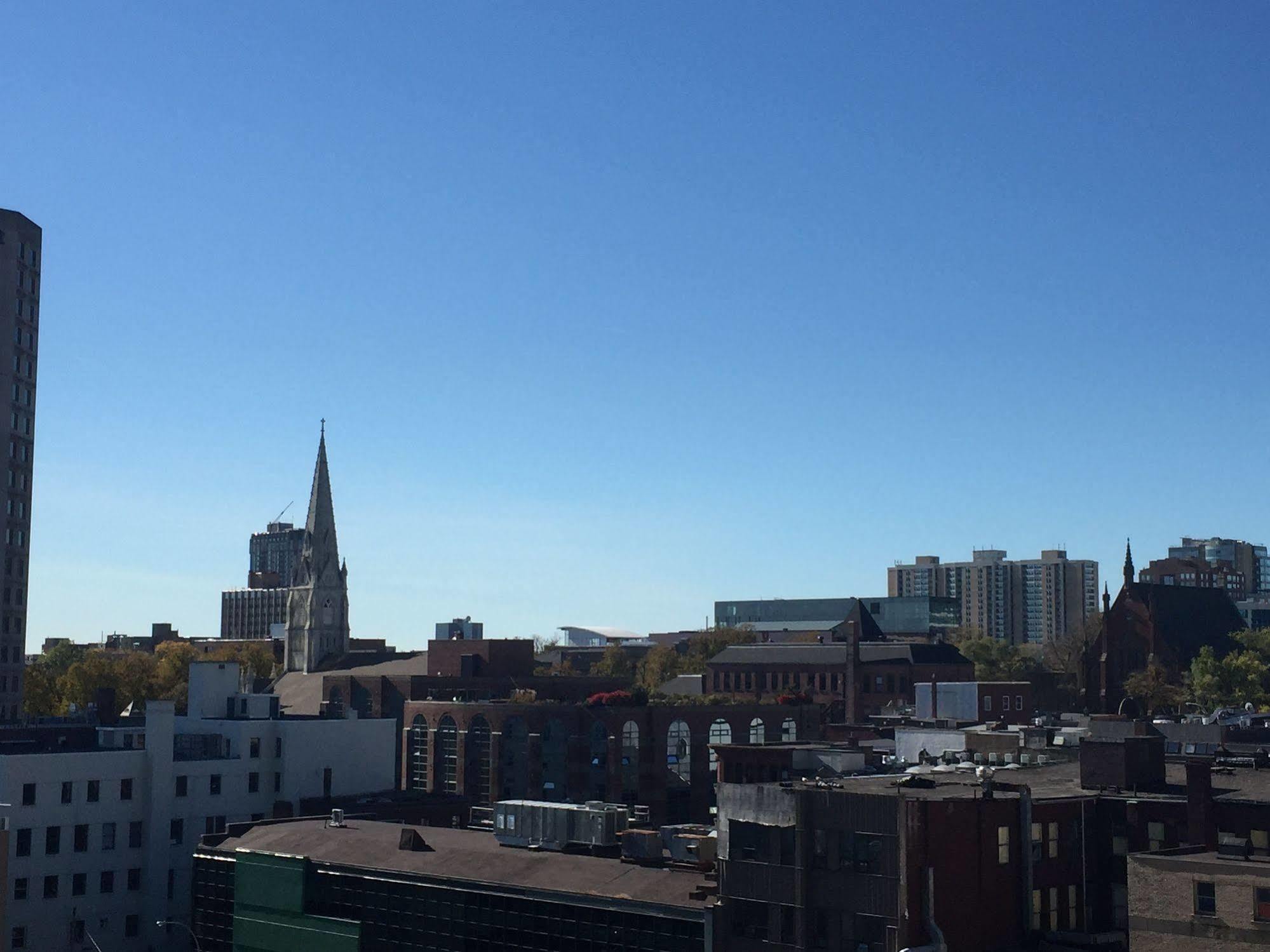 The Hollis Halifax - A Doubletree Suites By Hilton Exterior foto